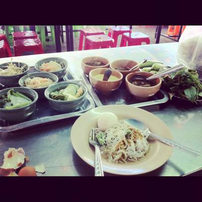 ร้านอาหาร ร้านขนมจีนเส้นสด ร้านอาหาร ร้านขนมจีนเส้นสด