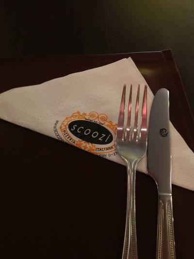 พร้อมกิน ที่ ร้านอาหาร Scoozi สุรวงศ์ พร้อมกิน ที่ ร้านอาหาร Scoozi สุรวงศ์