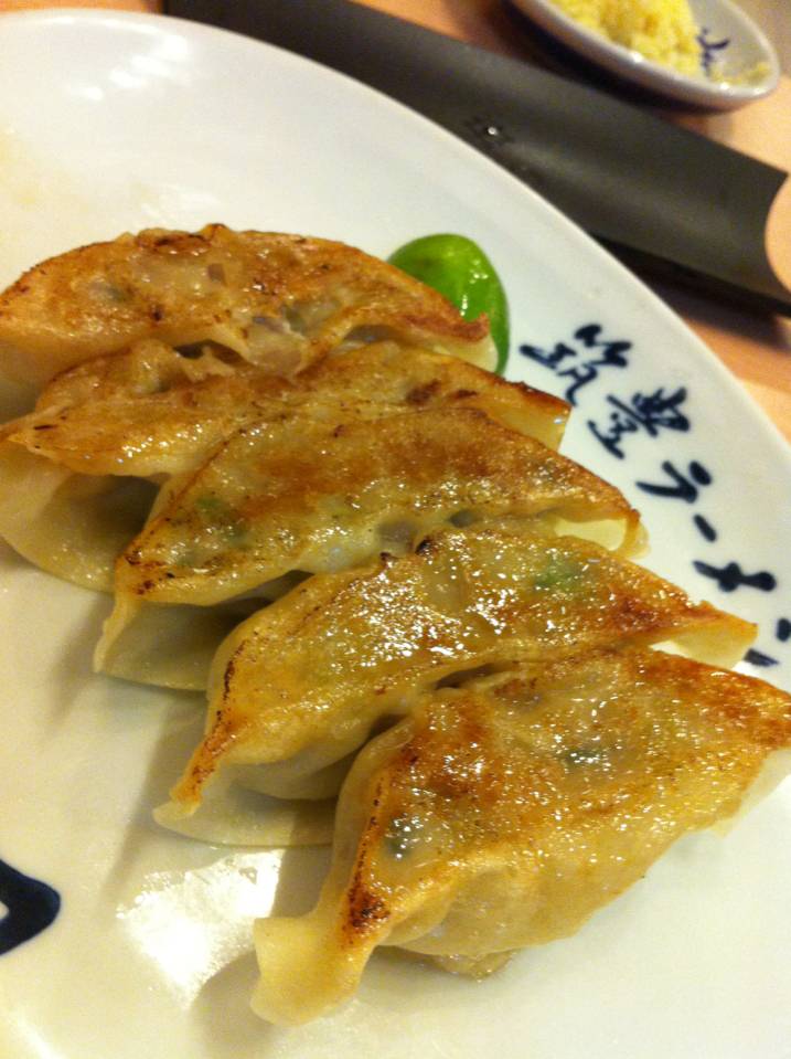 ชอบเกี๊ยวซ่า ร้านนี้มากค่ะ ที่ ร้านอาหาร Yamagoya Ramen ทองหล่อ 13