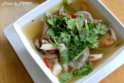 ต้มแซบเห็ด 45 บาท ที่ ร้านอาหาร Health me อาหารมังสวิรัติ