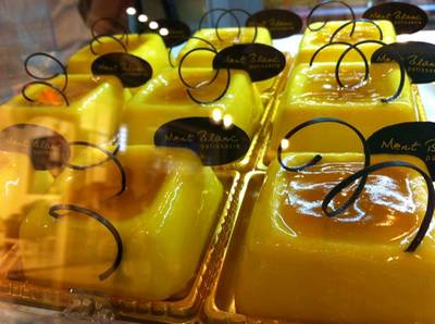rare cheese mango..สาวกมะม่วงและชีสต้องตัวนี้ (อร่อยกว่า signatureอีกค่ะ) ที่ ร้านอาหาร Montblanc Promenade