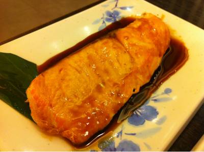 แซลมอนย่างซีอิ๊ว ที่ ร้านอาหาร โตไก ยาคินิคุ ประสานมิตร พลาซ่า