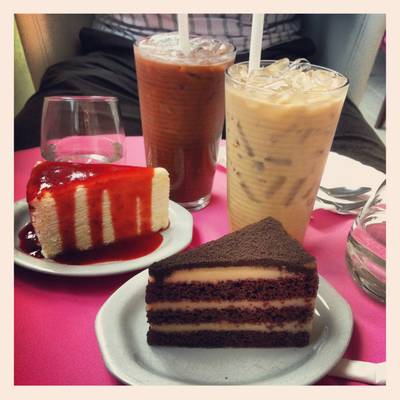 ร้านอาหาร บ้านต้นเค้ก
