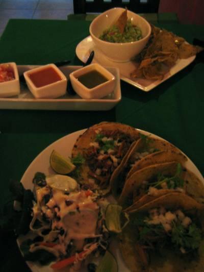 ร้านอาหาร Tacos & Salsa
