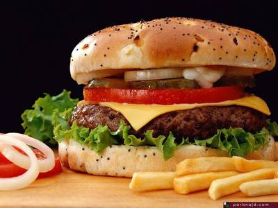 รูปถ่ายกับความจริงมันโหดร้ายนนัก ที่ ร้านอาหาร Burger King The Emporium