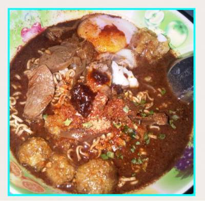 ร้านอาหาร ร้านก๋วยเตี๋ยวหมูน้ำตก (ป้อม)