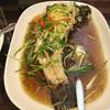 ปลาบู่นึ่งซีอิ๊ว ที่ ร้านอาหาร เพลิน ซีฟู้ด