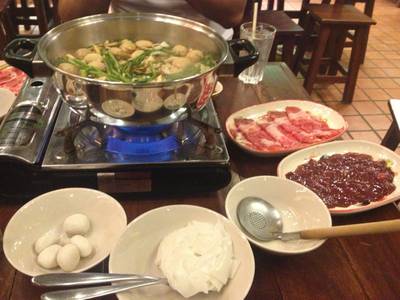 ร้านอาหาร ก๋วยเตี๋ยวเรือกลางกรุง Festival Walk Festival Walk