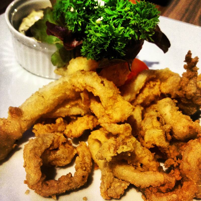 <,))))))><  หมึก  ที่ ร้านอาหาร HOBS Int Intersect พระราม 3