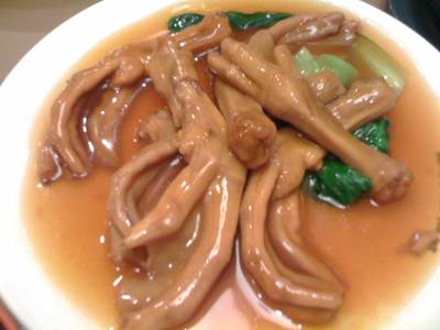 ขาเป็ดทีอร่อยเปื่อยที่สุด สาขานี้ ที่ ร้านอาหาร Oishi Express เพชรเกษม
