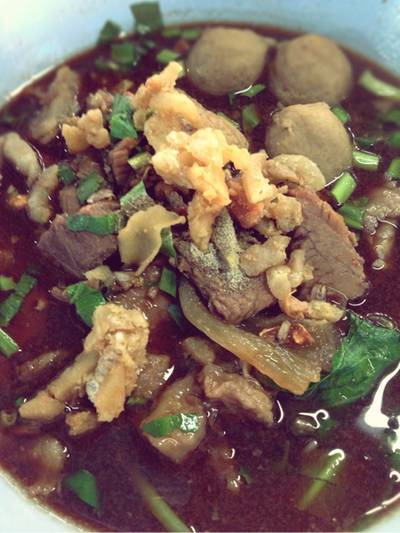 เกาเหลาเนื้อเปื่อย ที่ ร้านอาหาร ก๋วยเตี๋ยวลุงหนั่น