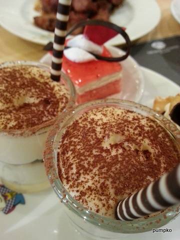 ชอบ...ชอบ ที่ ร้านอาหาร Daiichi Emerald Hotel