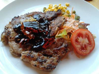 สเต็กหมู คุโรบุตะ @ Dairy Home(แดรี่ โฮม) ที่ ร้านอาหาร Dairy Home(แดรี่ โฮม) สเต็กหมู คุโรบุตะ @ Dairy Home(แดรี่ โฮม) ที่ ร้านอาหาร Dairy Home(แดรี่ โฮม)