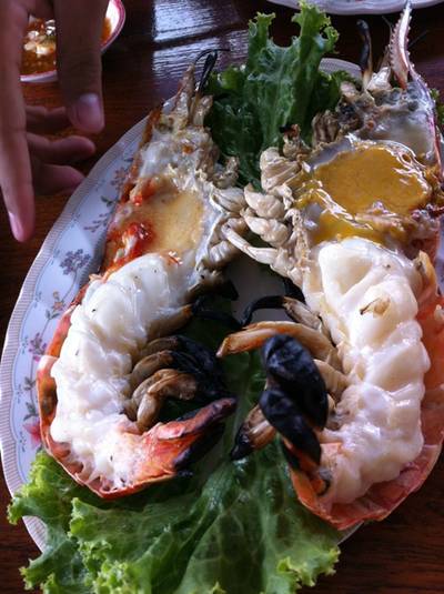 ร้านต้นน้ำ ริเวอร์วิว ที่ ร้านอาหาร ต้นน้ำ บางปะอิน
