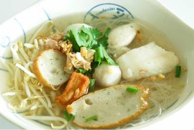 ก๋วยเตี๋ยวน้ำใส ที่ ร้านอาหาร ร้านก๋วยเตี๋ยวปลา ด๊อกเตอร์รวมโชค ก๋วยเตี๋ยวน้ำใส ที่ ร้านอาหาร ร้านก๋วยเตี๋ยวปลา ด๊อกเตอร์รวมโชค
