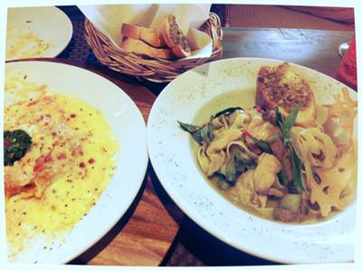 เมื่อวานนอนกลางวันเราทานร้านนี้ค่ะ. อาหารอร่อยรับรองได้ค่ะ ที่ ร้านอาหาร Charcao Bakery & Restaurant เมื่อวานนอนกลางวันเราทานร้านนี้ค่ะ. อาหารอร่อยรับรองได้ค่ะ ที่ ร้านอาหาร Charcao Bakery & Restaurant