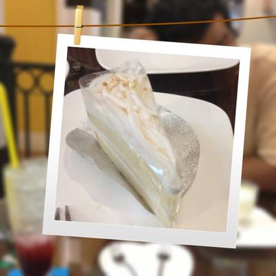 เค้กมะพร้าวอ่อน นุ่ม  อร่อยมากก ที่ ร้านอาหาร Scoma's Terminal 21