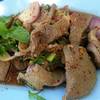 ตรั่บ!! ที่ ร้านอาหาร ส้มตำถนนตก