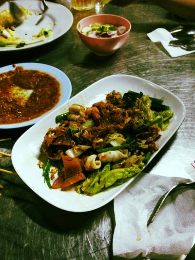 ร้านอาหาร ข้าวผัดปู-กระเพาะปลา เมืองทอง