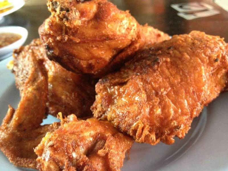ร้านอาหาร ไก่ทอดเดชา