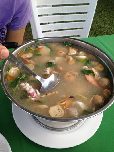 ร้านอาหาร สายลม