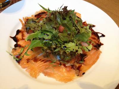 ร้านอาหาร est.33 The Nine