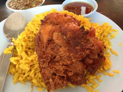 ร้านอาหาร ไก่ทอดเดชา