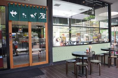 ถึงร้านแล้วว ^^ ที่ ร้านอาหาร Setagaya - Ramen Champion