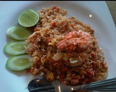 ร้านอาหาร ประตูสีฟ้า