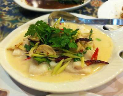 ร้านอาหาร ร้านอาหารไทย เพื่อนรัก