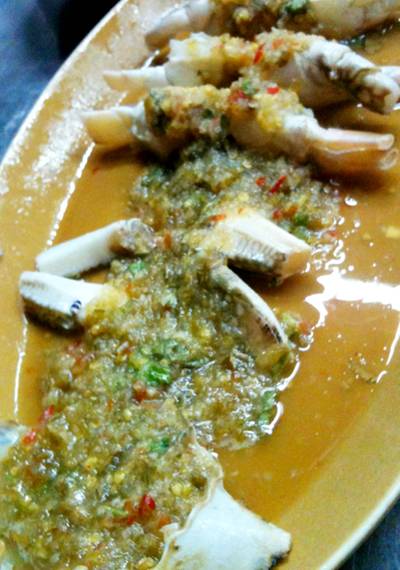 ปูดอง ที่ ร้านอาหาร นายฮ้อปูดอง