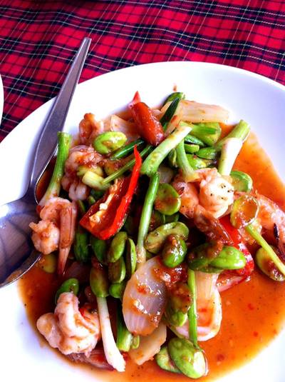 สะตอผัดกุ้งกะปิ ที่ ร้านอาหาร ปากน้ำซีฟู้ด