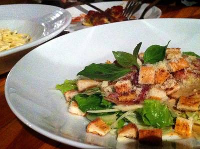 ร้านอาหาร Mama Dolores พิซซ่าเตาถ่าน