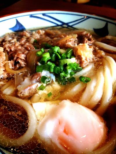 อูด้งเนื้อ Size-L + ไข่ออนเซ็น ที่ ร้านอาหาร Marugame Seimen (มารุกาเมะ เซเมง) The Promenade