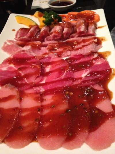 มาเป็นชุด ที่ ร้านอาหาร Yuu Restaurant La Villa อารีย์