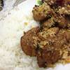 หมูทอดกระเทียมราดข้าว ที่ ร้านอาหาร ยำโหลแก้ว