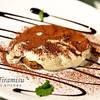 Fresh Tiramisu เสิร์ฟสดๆ ครีมตีใหม่ๆ หอมกลิ่นเหล้ารัม เจือรสขมของโกโก้ อร่อยเลิศ ที่ ร้านอาหาร Monkey's Kitchen By Monkeychef