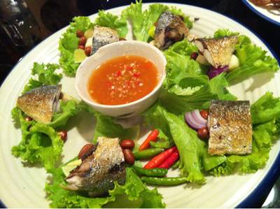 ร้านอาหาร บ้านพึงชม