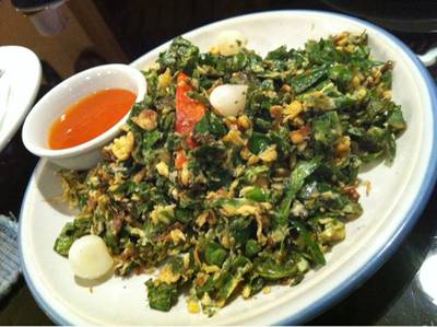 ร้านอาหาร บ้านพึงชม