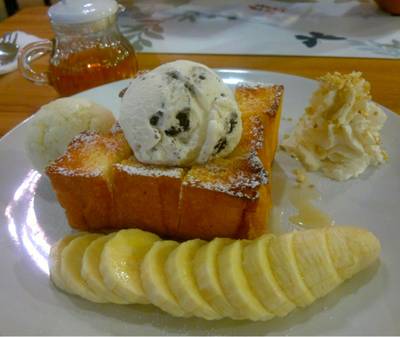 Classic honey toast ที่ ร้านอาหาร iKitchen