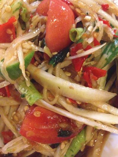 ตำลาว ถึงใจรสชาติจัดจ้าน ที่ ร้านอาหาร โต้งปลาเผา ตำลาว ถึงใจรสชาติจัดจ้าน ที่ ร้านอาหาร โต้งปลาเผา
