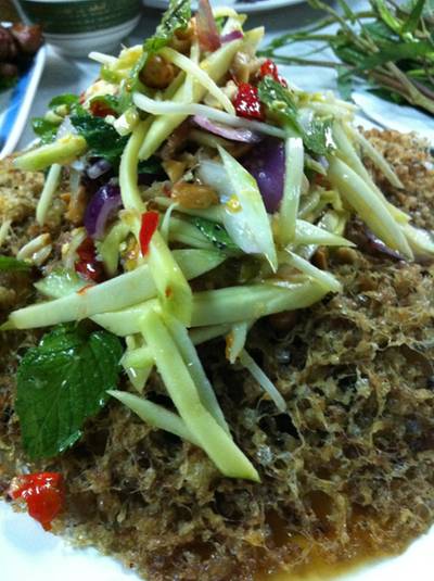 ร้านอาหาร บุญทอน (ส้มตำ)