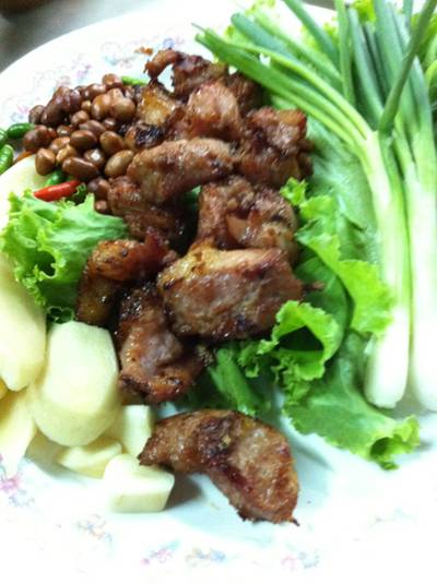 ร้านอาหาร บุญทอน (ส้มตำ)
