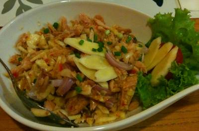 ยำทูน่าขมิ้นอ่อน(old)
 ที่ ร้านอาหาร iKitchen