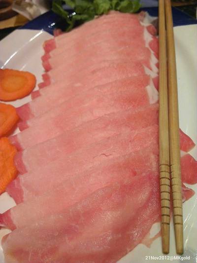 หมูสไลด์ ที่ ร้านอาหาร MK Gold Siam Paragon