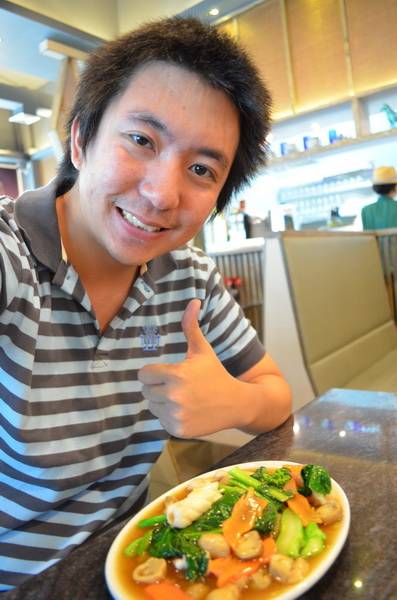 พร้อมกินแล้ววว ^^ ที่ ร้านอาหาร หลิวเซียงฟง