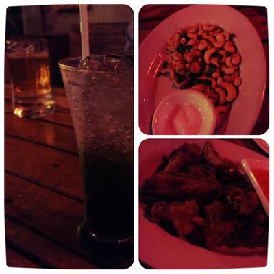 เสียดายไม่ได้กินอะไรเยอะ  เพราะอิ่มมาแล้ว แต่บรรยากาศดีมากก ที่ ร้านอาหาร ลาน ลี ลาร์