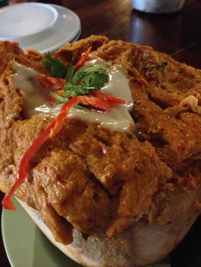 ร้านอาหาร ร้านอาหารริมคลองน้ำอ้อม