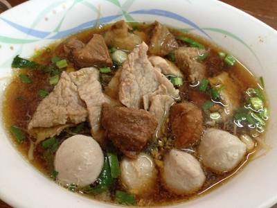 ร้านอาหาร เพ็ญพริกเผ็ด