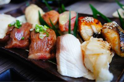 aburi set ที่ ร้านอาหาร Sakana Sushi & Sashimi